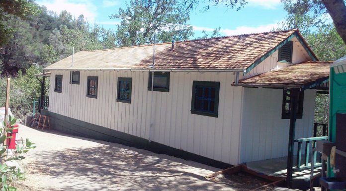 Texas Cabin restoration celebrated with ribbon-cutting