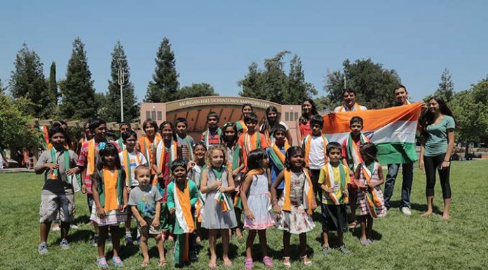 Local Indians celebrate country’s independence