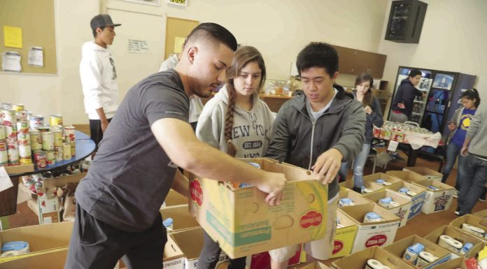 LOHS students spread thanks