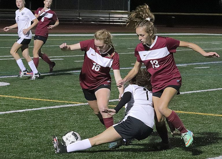 Sobrato kicks off season with 2 wins over Gilroy teams