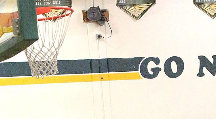 Smith has record nights as LO girls hoops keep CCS hopes alive