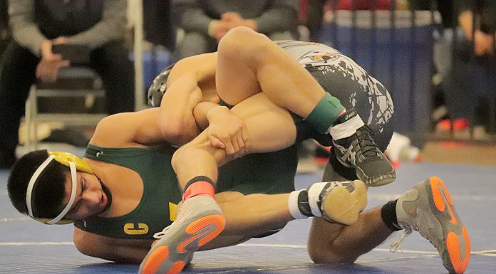 LO, Sobrato combine for 5 CCS wrestling medals
