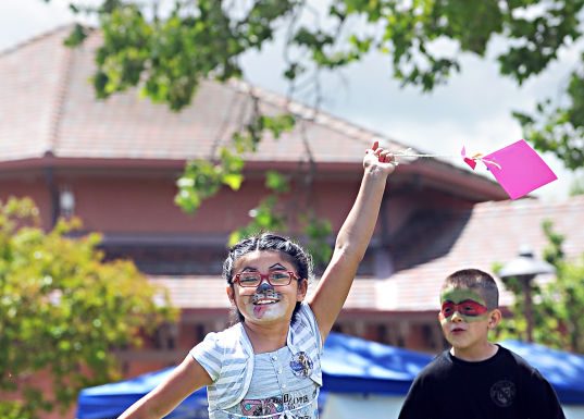 Art a la Carte annual event scheduled for April 29