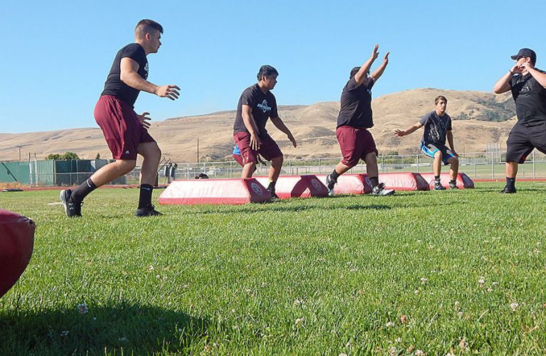 Sobrato linemen to be key in the run in 2017 season