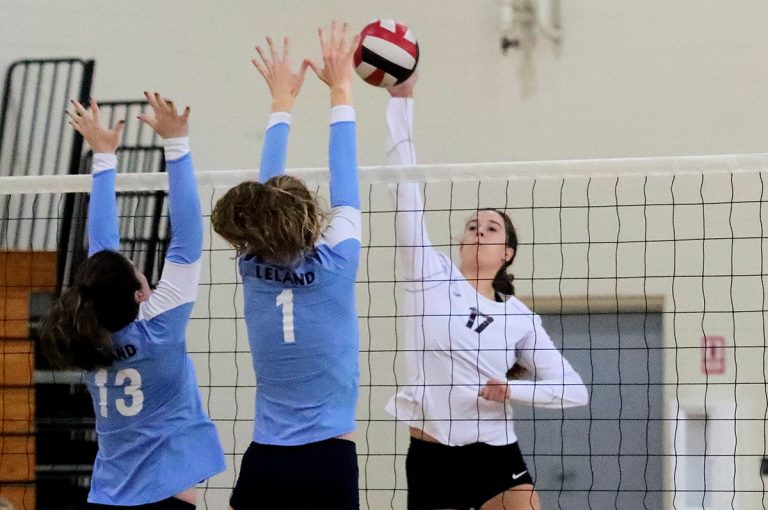 Sobrato swept by unbeaten Leland, Prospect