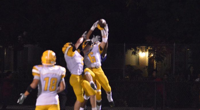 Turnovers plague Live Oak in loss to Oak Grove