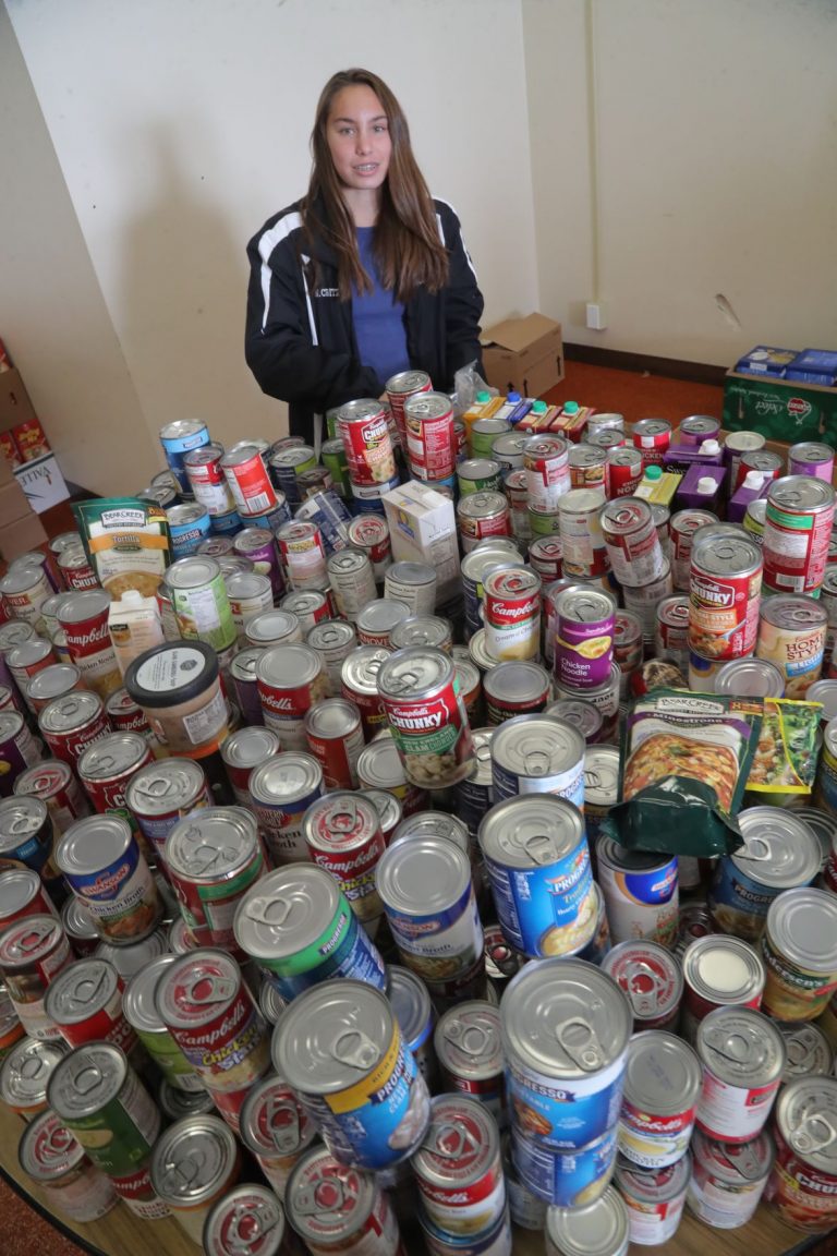 Live Oak HS students make Thanksgiving special for all