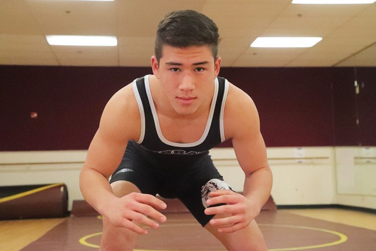 Wrestling: Zhang eyes league, CCS titles