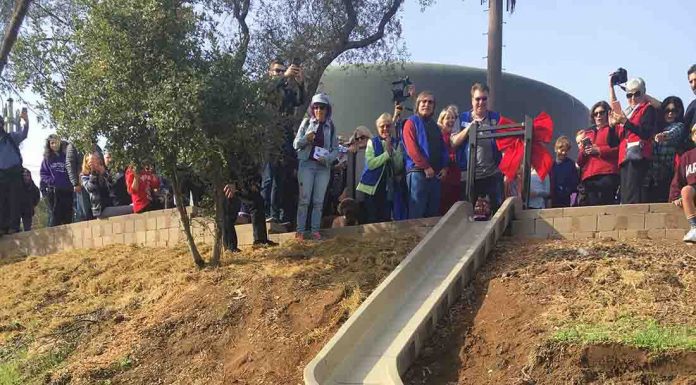 Steve Tate gives State of City address