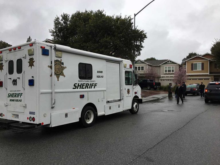 Bomb squad searches Morgan Hill home where explosions reported
