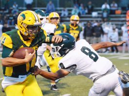 Acorns win thriller