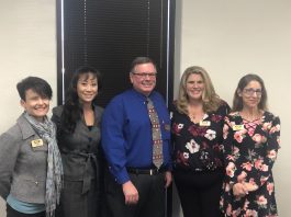 New trustees sworn in to school board