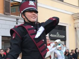Sobrato drum major marches in Rome, Italy