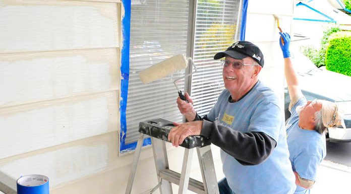 Volunteers repair seniors’ homes