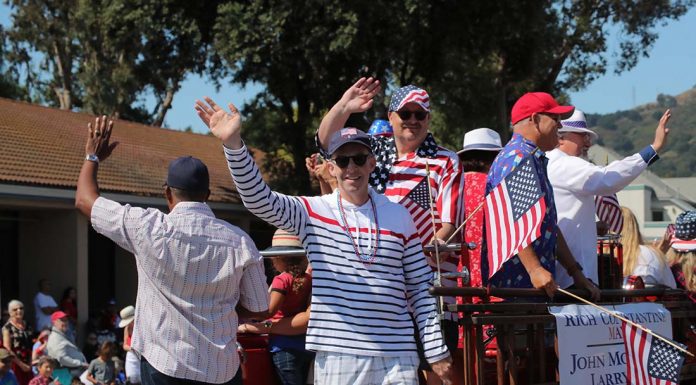 Gamesmanship, bizarre plays set tone for Live Oak’s 8-4 loss to Leigh