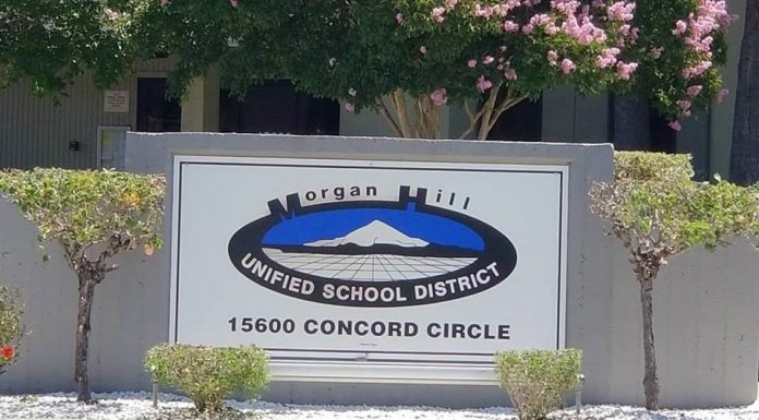 MHUSD manteniendo a los estudiantes en casa para el otoño