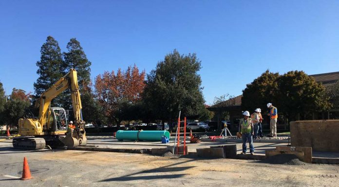 Alumni takes third in a row from LO varsity