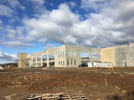 Shoe Palace won’t expand into new building