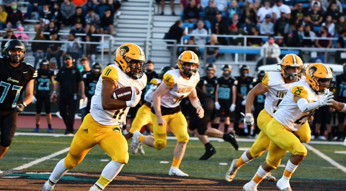 Live Oak, Christopher football teams involved in another nail-biter