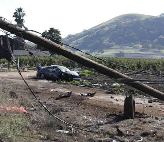 Highway 101 reopens in Gilroy after utility pole crash