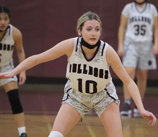 Sobrato girls basketball team aims for league title, while rebuilding Live Oak keeps improving