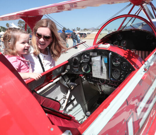 Food, flying and fun at San Martin Airport
