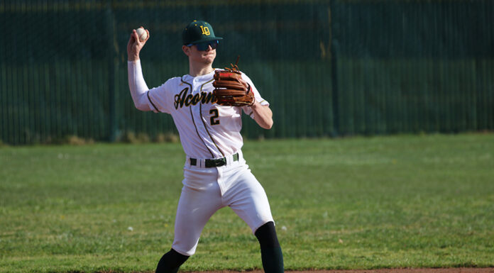 Live Oak High baseball team aims for three-peat