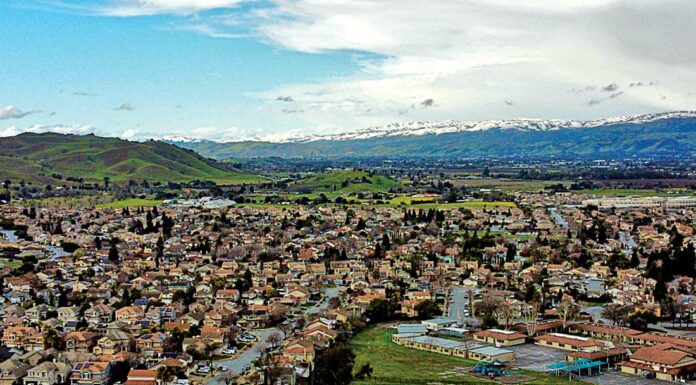 California’s snowpack continues to grow diablo mountain range snow gilroy