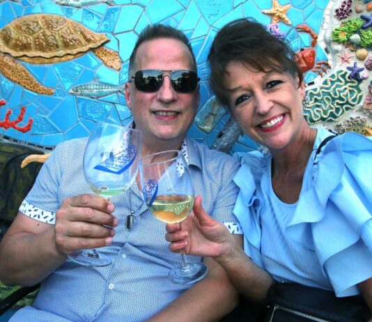 Wine Stroll draws more than 1,000 to downtown Morgan Hill