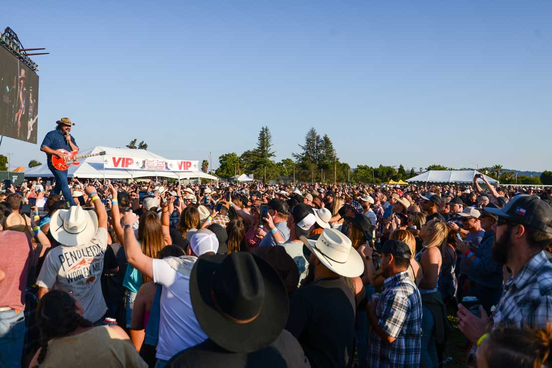 Boots and Brews festival draws hundreds of country music lovers