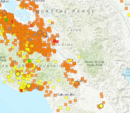Wildfire smoke blankets Bay Area