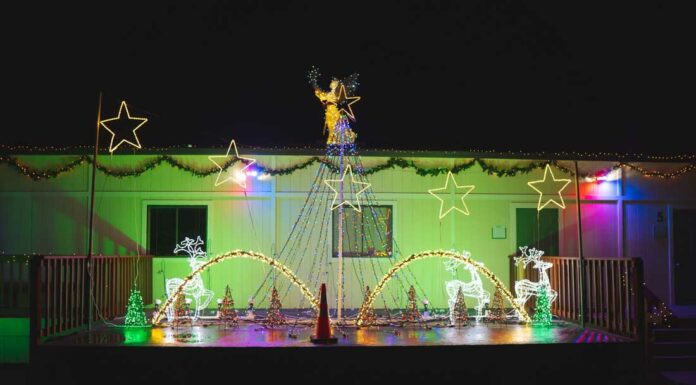 West Hills Community Church presents Christmas lights extravaganza