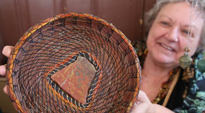 Crafts fair and picnic merge at Machado School