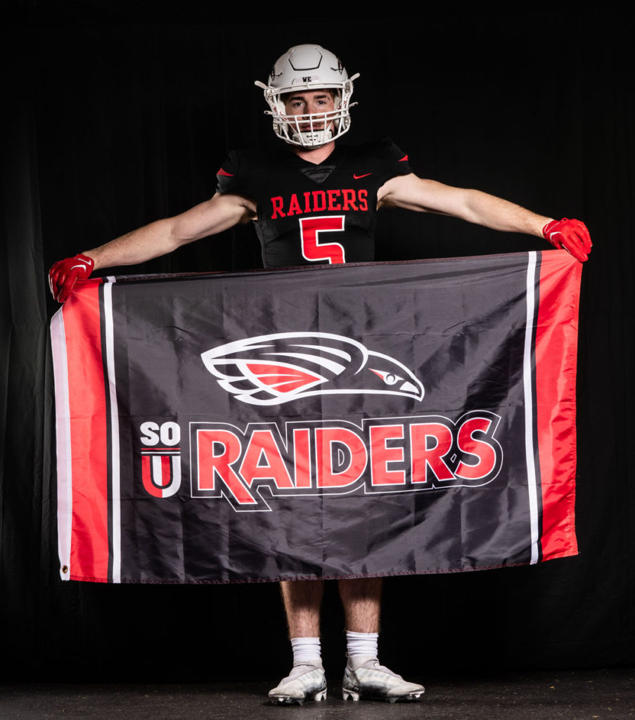 Image for display with article titled Sobrato’s Taylor Signs With Southern Oregon