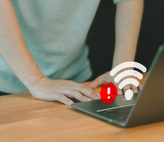 ISPs pick up slack as federal broadband program ends