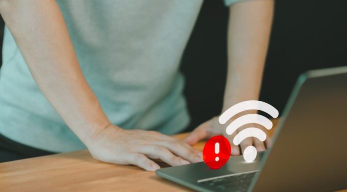 ISPs pick up slack as federal broadband program ends