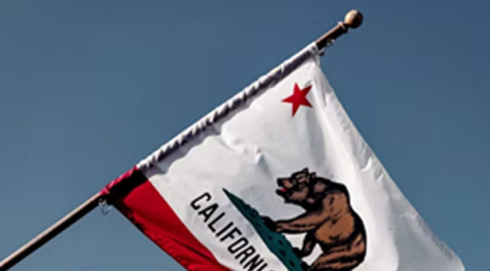 Survey: Inflation a top priority among Latino voters California and U.S. Flags
