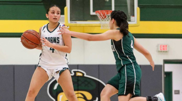 Acorns girls make school history with third straight title