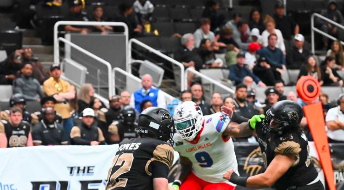 Photo: Bay Area Panthers fall to Gunslingers in home opener