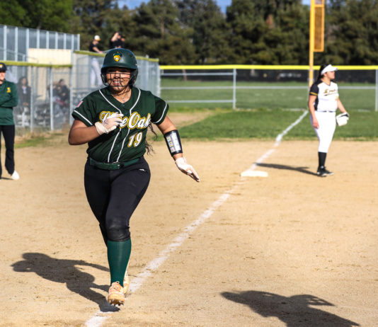 Live Oak edges Sobrato 4-3 in softball’s ‘El Toro Bowl’