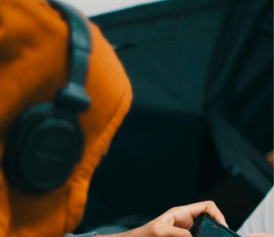 Understanding Online Gaming and Betting Platforms Online gaming, betting platforms, digital entertainment, social playgrounds