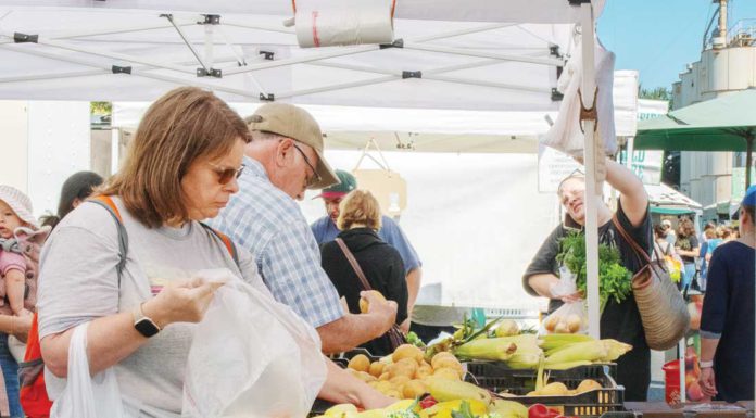 Farmers’ market thrives