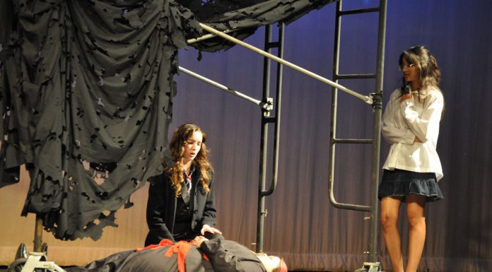 Live Oak presents Shakespeare with a modern twist