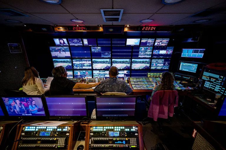 Sports teams consider direct broadcasting