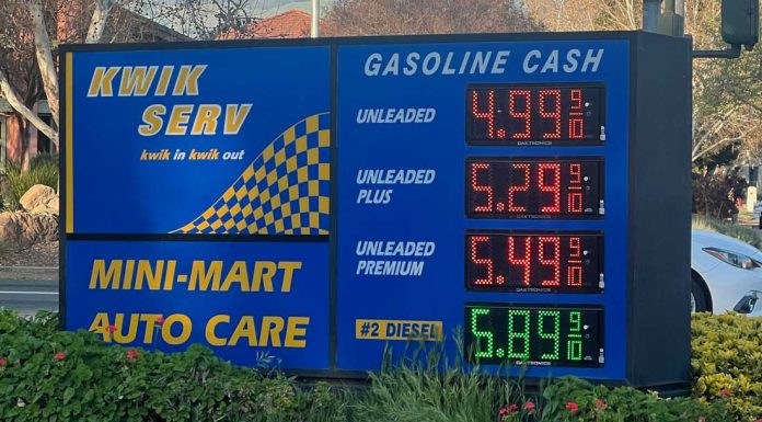 VTA urges travelers to save on gas by riding public transit