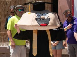 Mushroom Festival draws crowds, supports youth education
