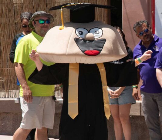 Mushroom Festival draws crowds, supports youth education