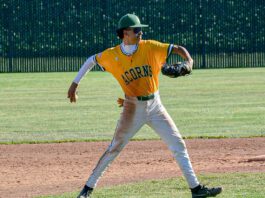 Live Oak baseball closes BVAL play on seven-game win streak